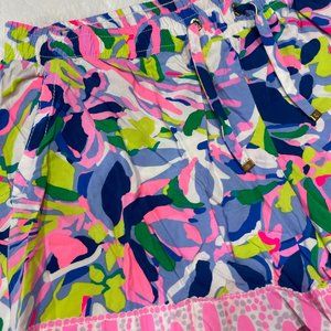 Lilly Pulitzer light weight beach shorts